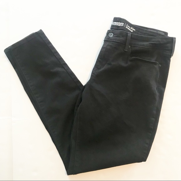 Levis Signature Low Rise Jegging 